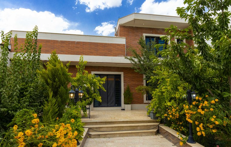 ویلا دوخوابه استخردار آبگرم پارس